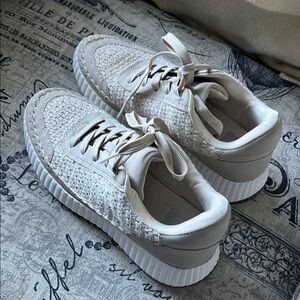 Dolce Vita Woven Platform Lace-Up Sneakers - Cream crochet
